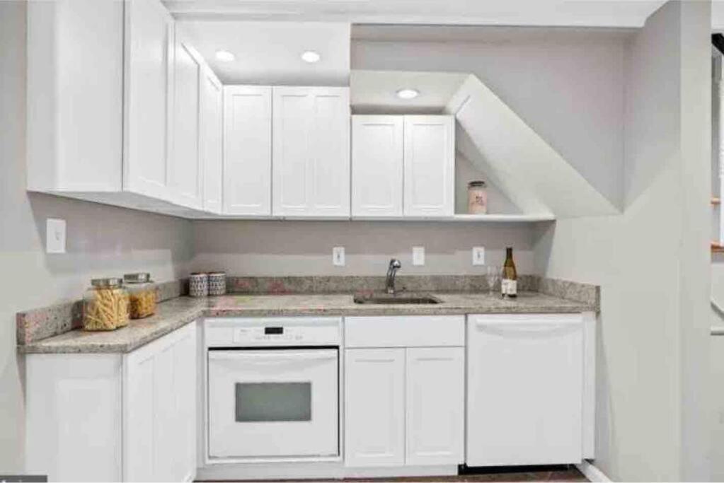 דירות וושינגטון Glover Park/Georgetown Oasis With Parking מראה חיצוני תמונה